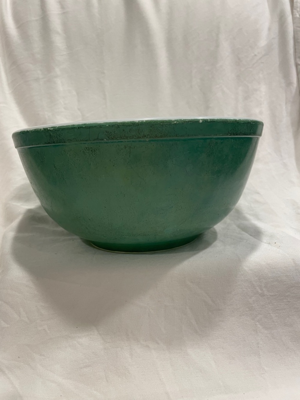 Pyrex Green Ceramic Mixing Bowl - Deep Emerald Finish